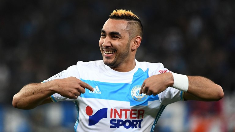 近15年谷歌每年搜索量最高球员：C罗10次断崖领先，梅西仅1次（过去15年谷歌年度搜索最高球员：C罗10度领跑，梅西仅一次登顶）