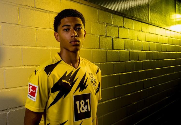 世界杯会只带一个中锋吗？图赫尔：有可能，但我不认为会发生（世界杯只带一名中锋？图赫尔：有可能，但我认为不太会）