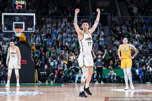 近10年欧冠门将零封率：拉亚54%第1，布冯47%第2，奥纳纳上榜（近十年欧冠门将零封率排名：拉亚54%居首，布冯47%次席，奥纳纳在列）