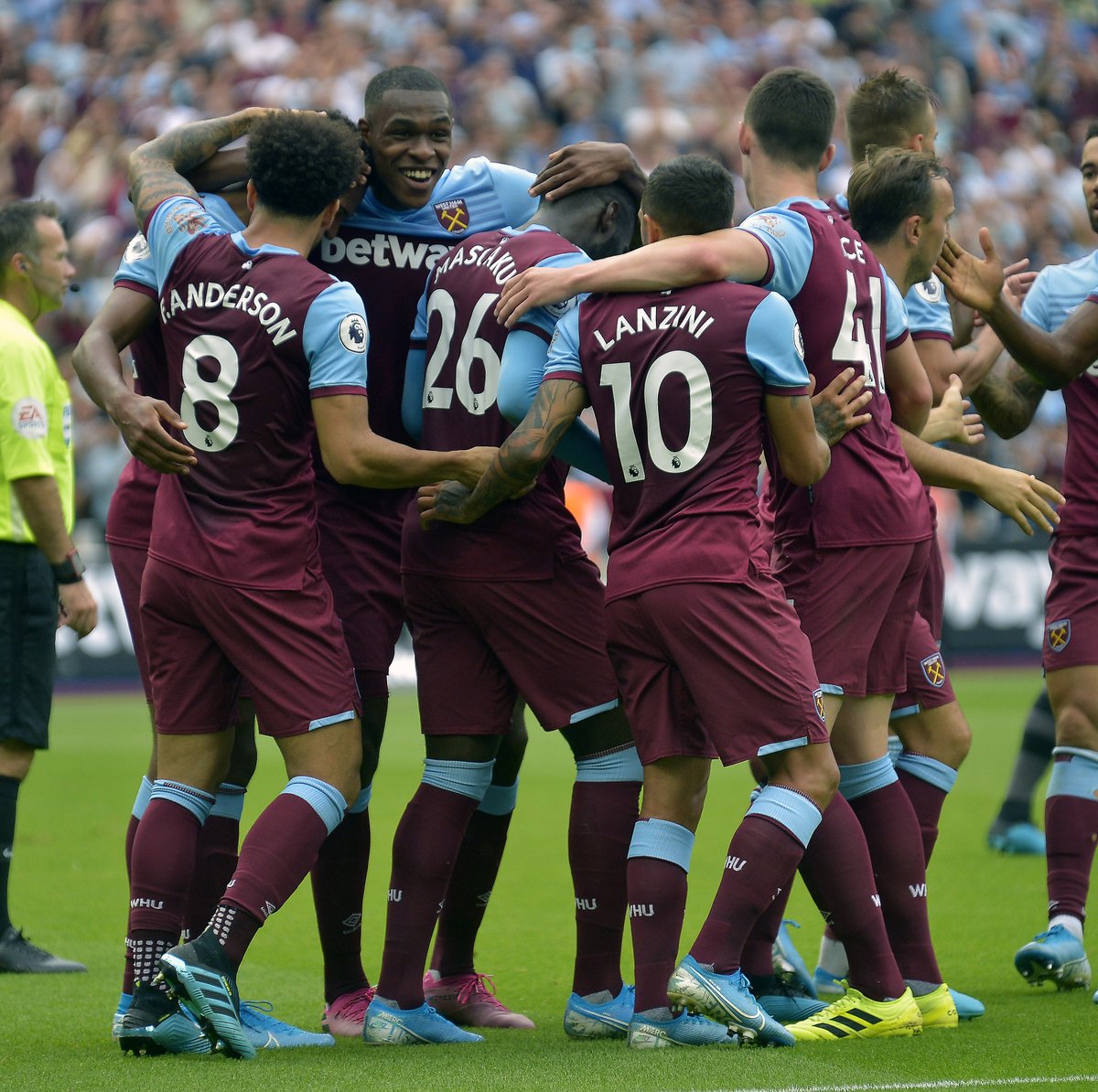 下半场心态爆炸！埃迪11中5得到11分10篮板6犯离场（下半场心态崩盘！埃迪11投5中拿下11分10篮板，6犯毕业）